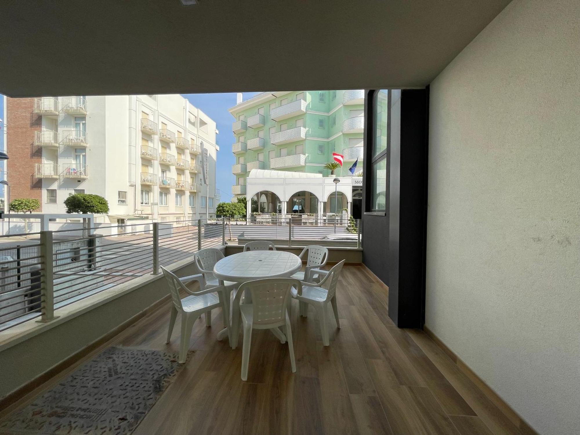 Marina Dream Beach Apartments With Sea View Terrace - Agenzia Cocal Caorle Eksteriør billede