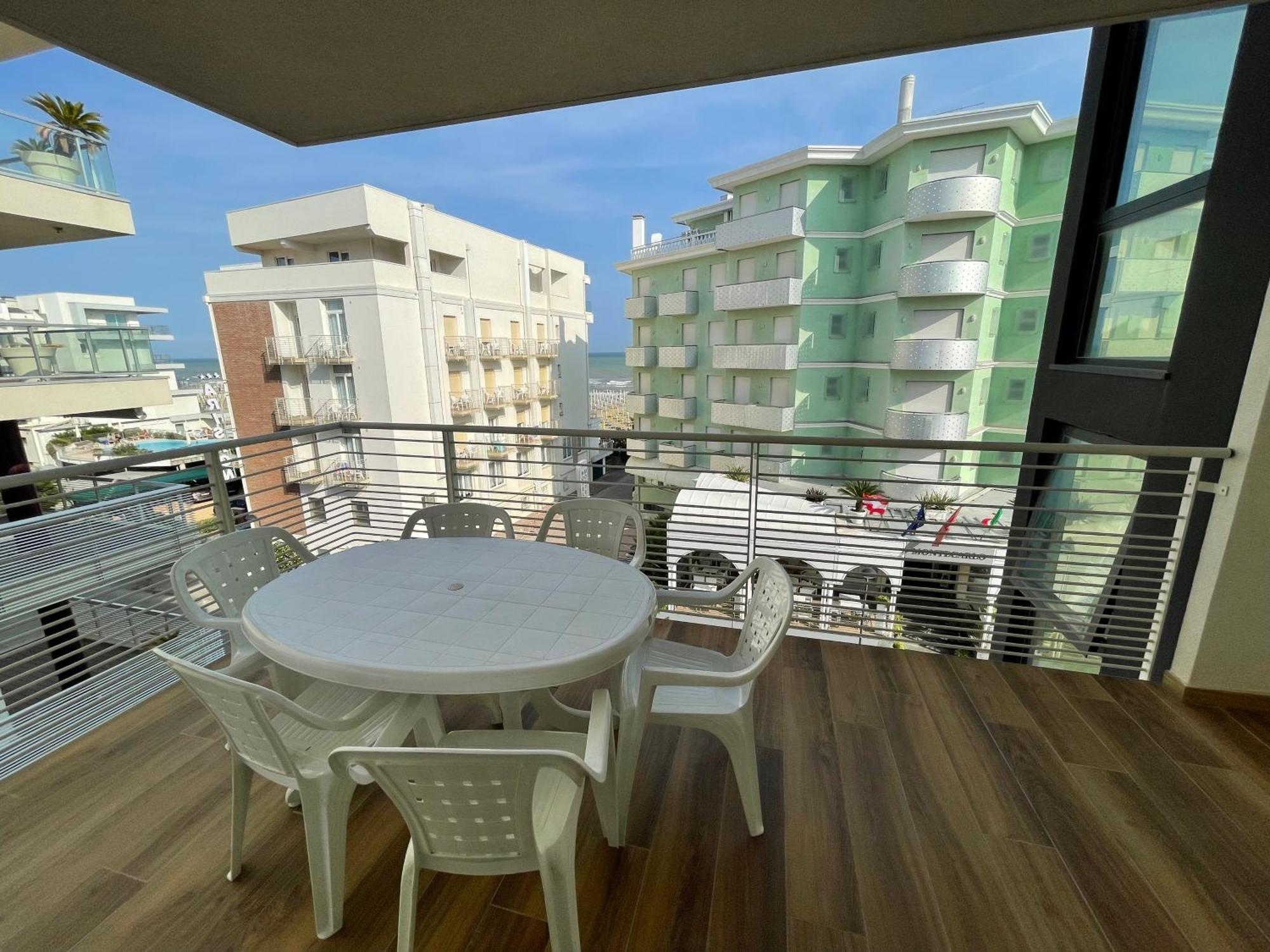 Marina Dream Beach Apartments With Sea View Terrace - Agenzia Cocal Caorle Eksteriør billede